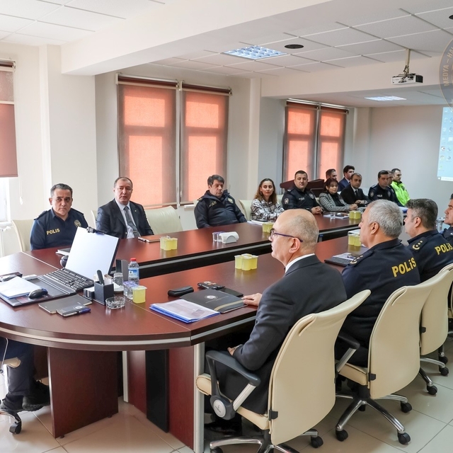 Bilecik emniyetinde haftalık genel değerlendirme toplantısı