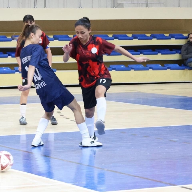 Bilecik'te Genç Kız Futsal Müsabakaları devam ediyor