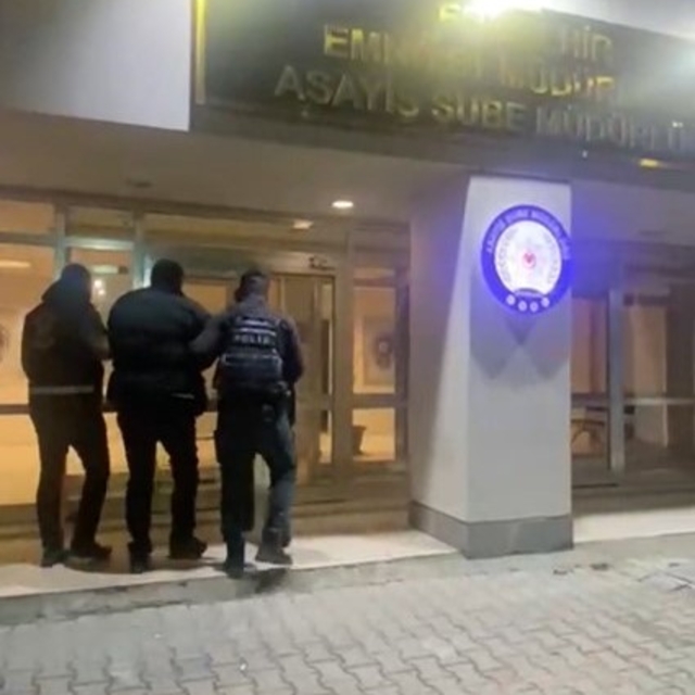 İnterpol'ün kırmızı bültenle aradığı dolandırıcı Eskişehir'de yakalandı
