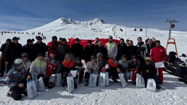 Denetimli serbestlikten yararlanan 13 çocuğa kayak eğitimi verildi