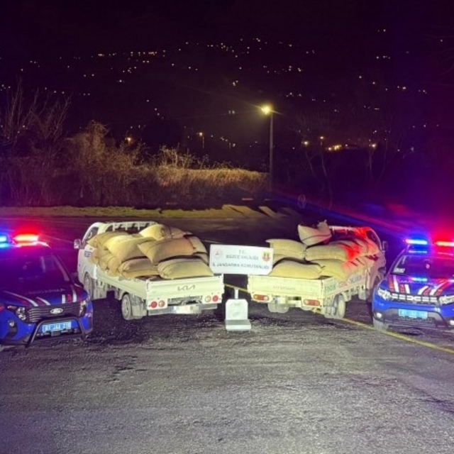 Teraziye düzenek kurup üreticiyi zarara uğratan şüpheliler yakalandı
Düzce'...