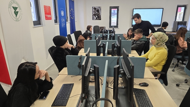 Dijital Gençlik Merkezi yazılım meraklılarına kapılarını açıyor