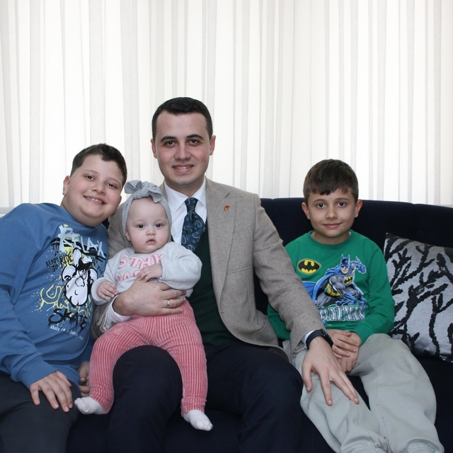 Kaymakam Alpay ev ev geziyor