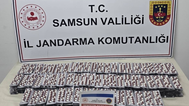 Samsun'da asma tavana saklanan 7 bin 9 uyuşturucu hap ele geçirildi