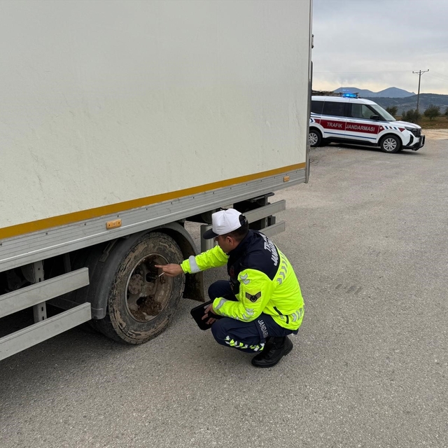 Bilecik'te kış lastiği uygulaması denetimi yapıldı