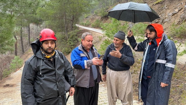 Adana'da kayıp Alzheimer hastası barakada bulundu (2)