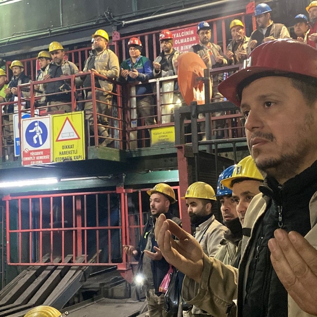 Zonguldak'ta saat 04.17'de anma etkinliği (2)