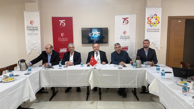 İlim Yayma Cemiyeti Çorlu Şubesi basın toplantısı düzenledi