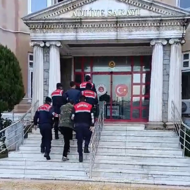 Didim'de fuhuş operasyonu: 2 gözaltı