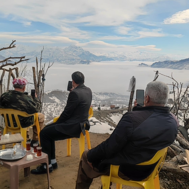 Hakkari'de sis etkili oldu