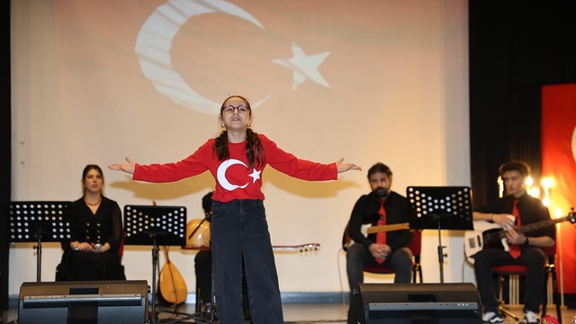 Merzifon'da şiir ve müzik dinletisi düzenlendi