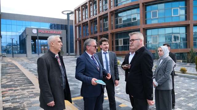 Seydişehir Belediye Başkanı Ustaoğlu yeni hastane binasında incelemelerde bulundu