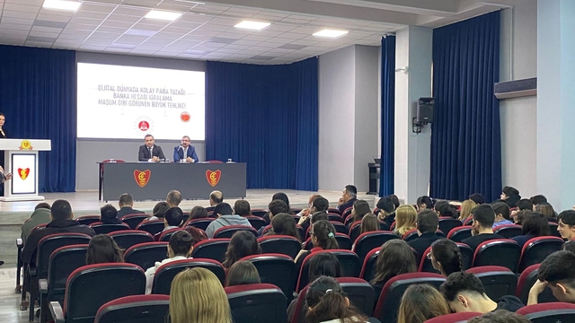 Edirne Cumhuriyet Başsavcılığı gençlere IBAN paylaşımının risklerini anlatıyor