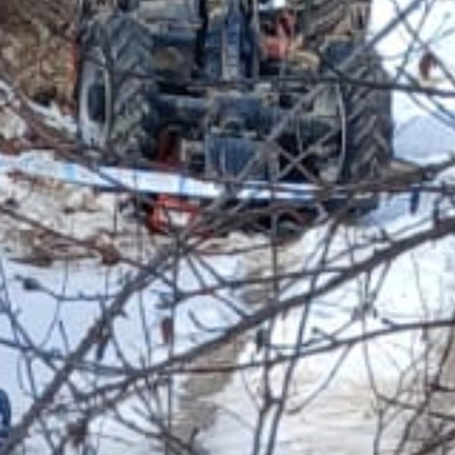 Traktör devrildi, köy muhtarı hayatını kaybetti