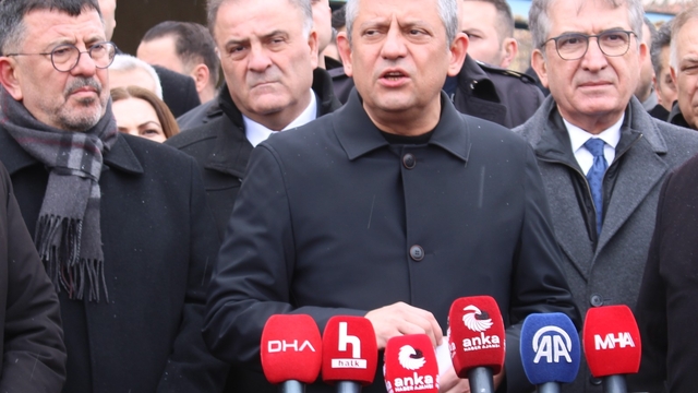 Özgür Özel: Deprem zamanı 21 yıllık bir iktidar vardı