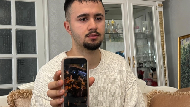 Asrın felaketinde idrarını içerek hayatta kalmıştı: Aradan geçen 3 yıla rağmen o günleri unutamıyor
Adnan Muhammed, asrın felaketinin 3'üncü yılında bir kez daha o anları anlattı
Adnan Muhammed Korkut:
"Çiçek yiyerek ve idrarımı içerek hayatta kaldım, hep umutluydum"
"İlk kurtarıldığım anda halüsinasyon görüyorum zannetmiştim"