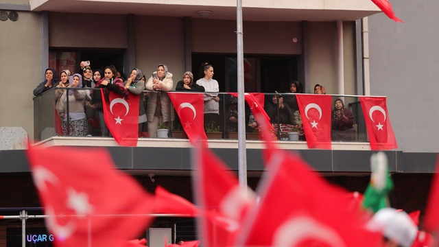 Bahçeli: "Muhalefetin esasen Türkiye'ye karşı olduğu aleni değil midir"
Milliyetçi Hareket Partisi Genel Başkanı Devlet Bahçeli Osmaniye'de