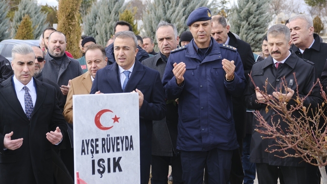 Karaman'da depremde hayatını kaybedenler için anma programı düzenlendi