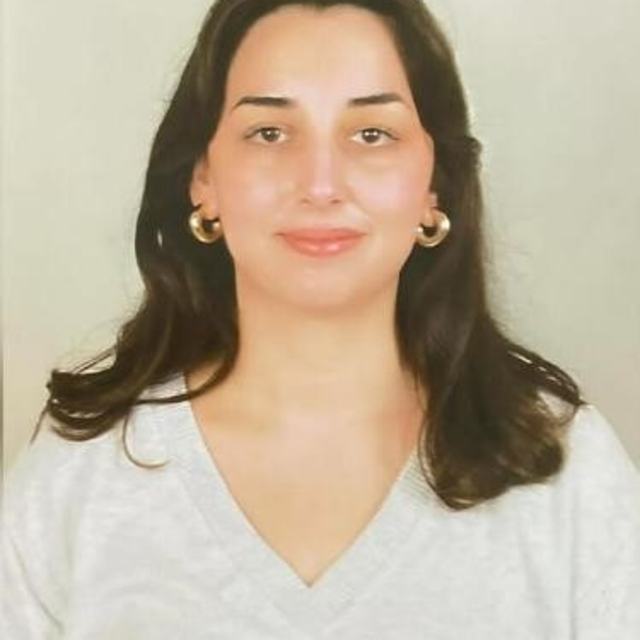 Evinde ölü bulunan Datçalı doktor toprağa verildi