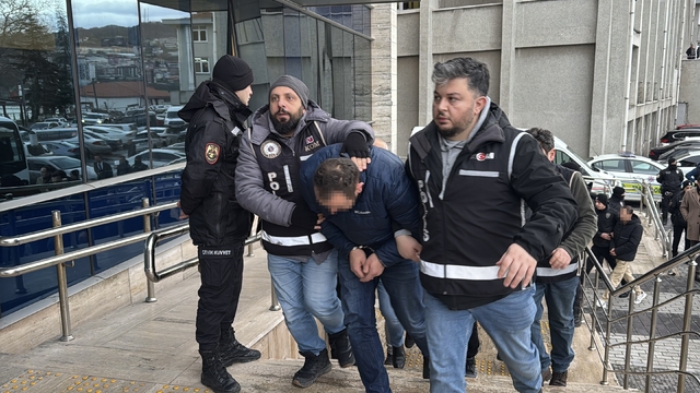 Zonguldak'taki rüşvetle araç muayenesi operasyonunda 6 tutuklama