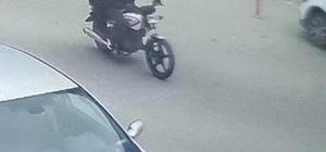 Kar maskeli şüpheliler, kuyumcu çalışanını darbedip 1 kiloya yakın altını a...