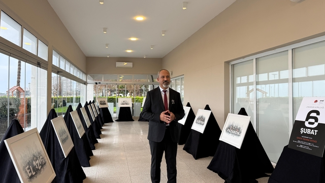 Mersin'de "Zamanın Kırıldığı An: 6 ŞUBAT" grafik tasarım sergisi açıldı