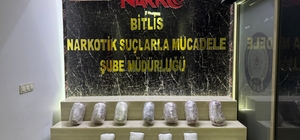 Bitlis'te iki araçta 17 kilo 500 gram skunk ele geçirildi; 2 tutuklama