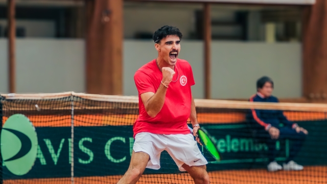 Türkiye, Davis Cup Dünya Grubu 1 play-off'unda Slovenya karşısında 2-0 öne geçti