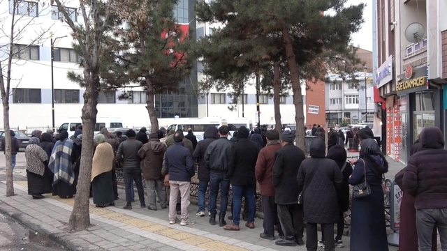 Et ve Süt Kurumu (ESK) satış noktasında Ramazan yoğunluğu