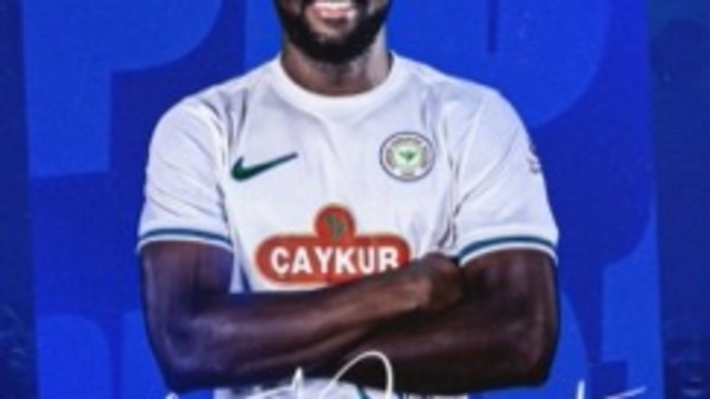 Çaykur Rizespor, Haitili santrafor Frantzdy Pierrot'u kiralık olarak kadrosuna kattı