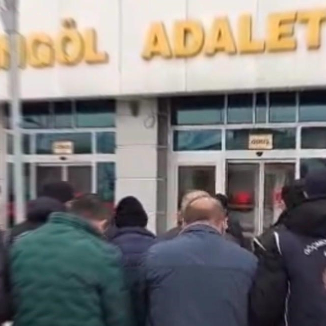 Bingöl'de göçmen kaçakçılığı operasyonu: 12 düzensiz göçmen yakalandı