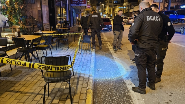 Tartıştığı arkadaşını tabancayla yaraladı