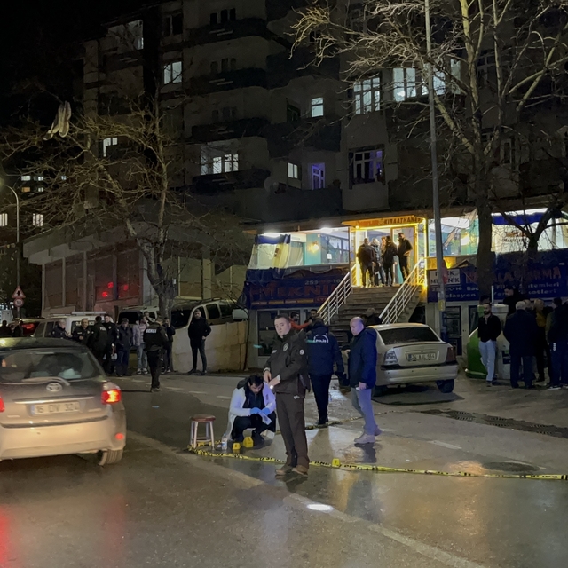 Bursa'da kahvehane çıkışı silahlı saldırı: 2 yaralı