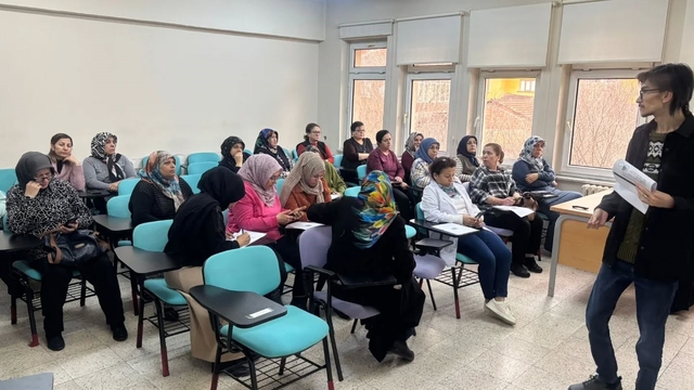 Bilecik'te kursiyerlere kumar bağımlılığı ve çocuk yetiştirme eğitimi