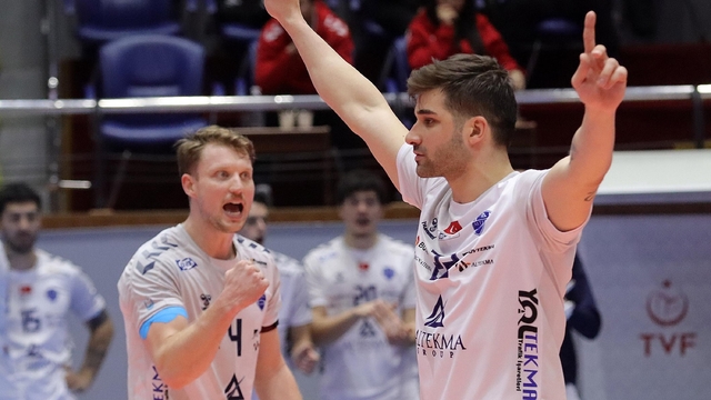 Altekma deplasmanda terliyor