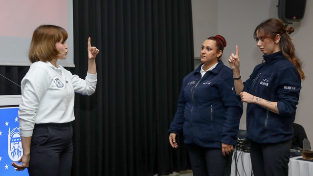 Bursa Büyükşehir'de personele işaret dili ve etkili iletişim eğitimi