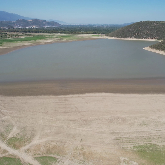Çöle dönen Gölbaşı Göleti, yeniden hayat buldu
Kar ve yağmur suları, Bursa...