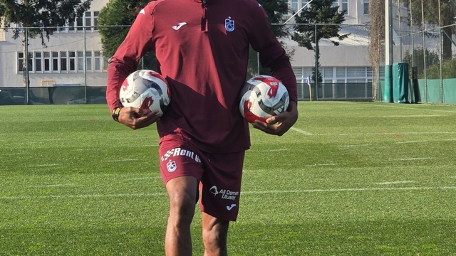 Trabzonspor 3 oyuncuyu kadrosuna katarken 8 oyuncu takımdan ayrıldı