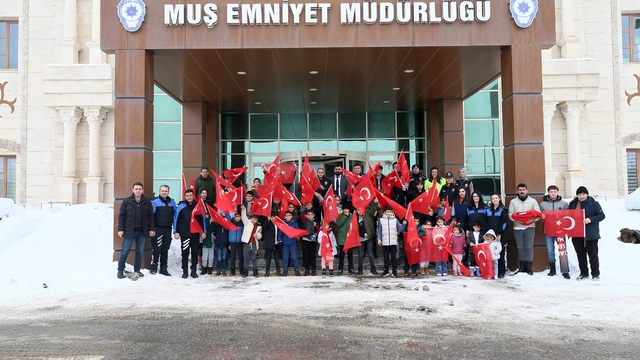 Muş polisi 5 yılda 17 bin çocuğu sinemayla buluşturdu
