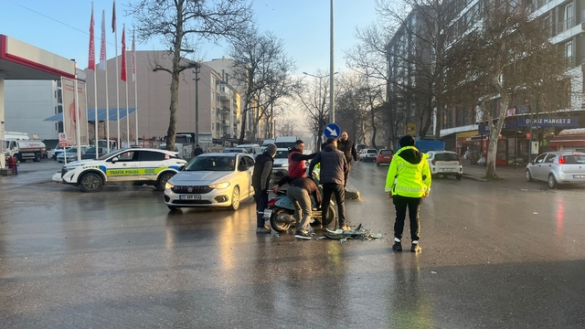 Edirne'de otomobille motosikletin çarpıştığı kaza  kamerasında