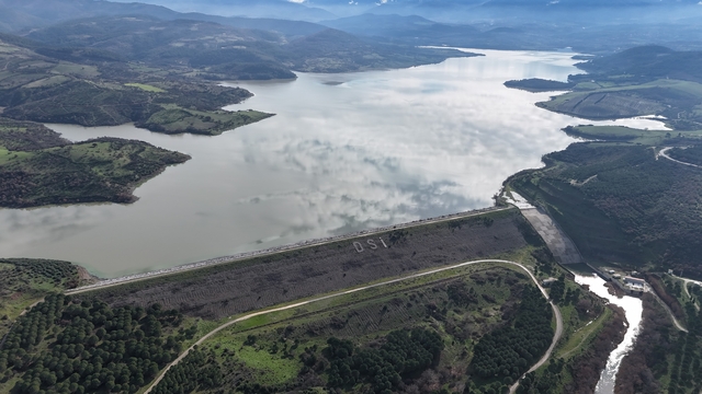 250 bin dekar alanı sulayan Bayramiç Barajı'nda su seviyesi yüzde 100'e ulaştı
96 milyon 500 bin metreküp su kapasitesine sahip Bayramiç Barajı'nda su seviyesi yüzde 100'e ulaştı