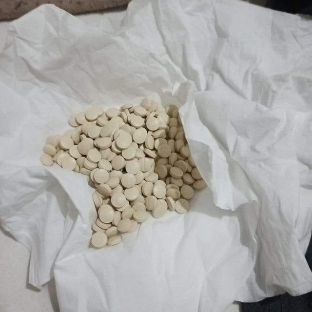 Bursa'da zehir tacirleri böyle yakalandı. Zulalanan uyuşturucuları polis te...