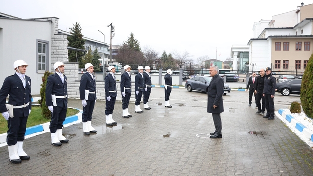 Vali Mehmet Makas polislerle bir araya geldi