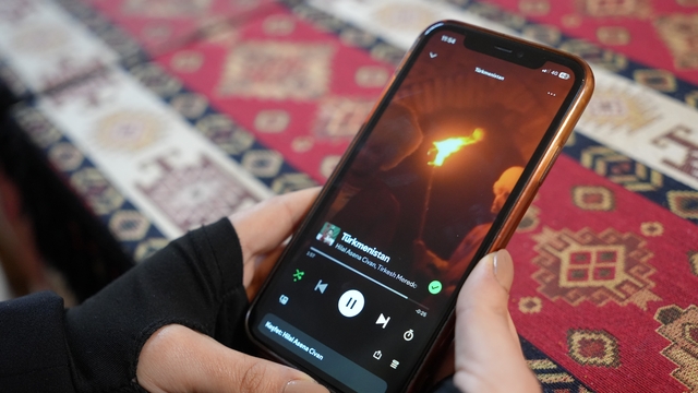 Söz yazarı genç kadının Türkmenistan'a uzanan telif takibi
"İlk gördüğümde gerçekten çok şaşırdım. Şarkı yayımlandıktan bir hafta sonra fark ettim, hemen harekete geçtik"