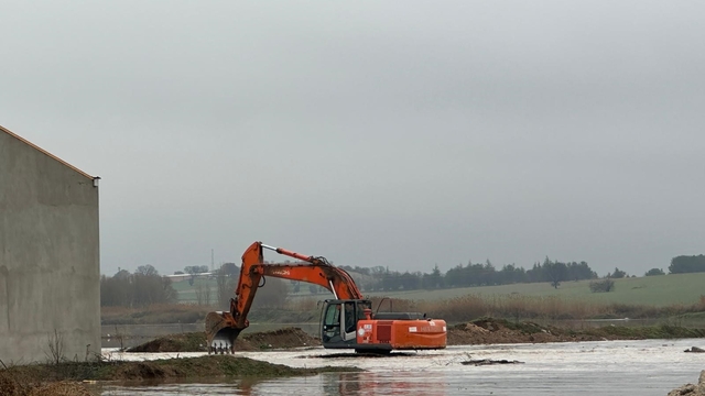 Değirmendere deresi taştı, tarım arazilerini ve iş yerlerini su bastı