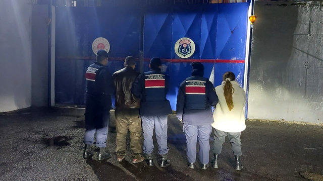 Nevşehir'de uyuşturucu operasyonunda yakalanan 2 zanlı tutuklandı