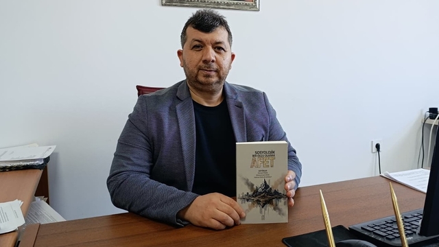 "Sosyolojik Bir Olgu Olarak Afet" kitabı 6 Şubat deprem şehitlerine ithaf edildi