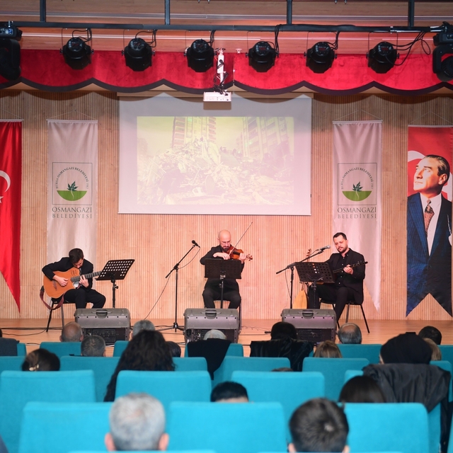 Osmangazi'de 6 Şubat depremlerinin yıl dönümünde duygu dolu anma programı