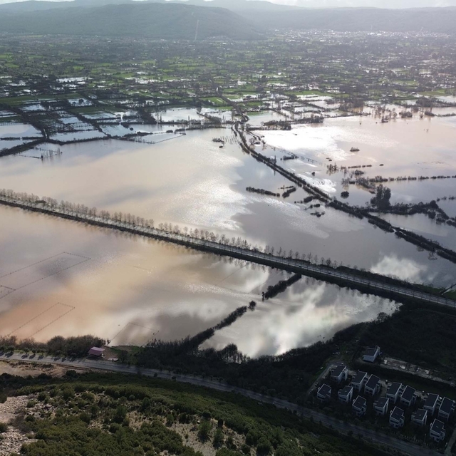 Muğla'da su altında kalan tarım arazileri dronla görüntülendi