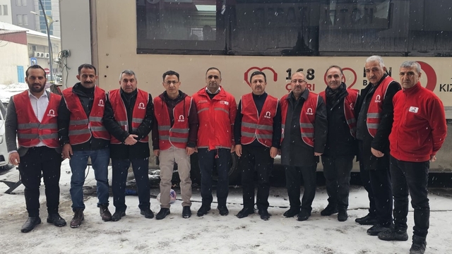 Yüksekova'da "Hedef Sümbül Dağı" kan bağışı kampanyası sürüyor